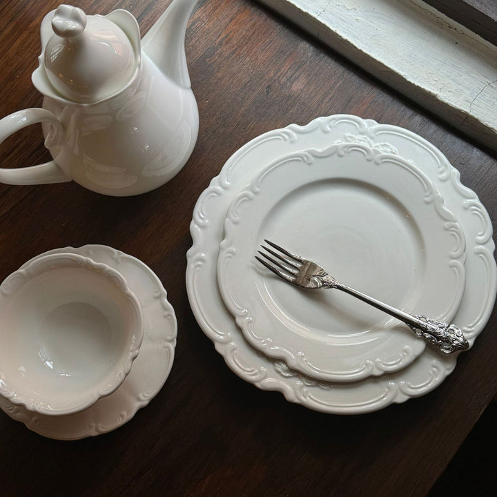Classic Elegance Plate Set