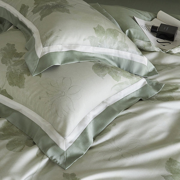 Refined Floral Bedding Set
