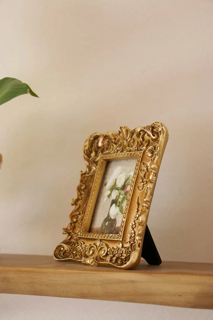 Royal Gilt Photo Frame -- Delicors