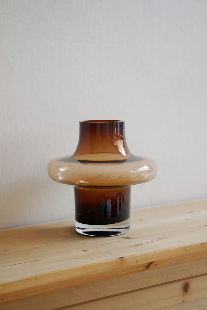 Sleek Line Glass Vase -- Delicors