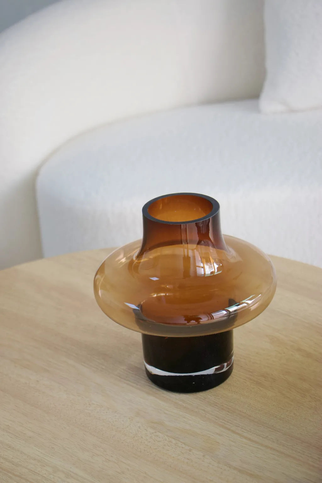 Sleek Line Glass Vase -- Delicors