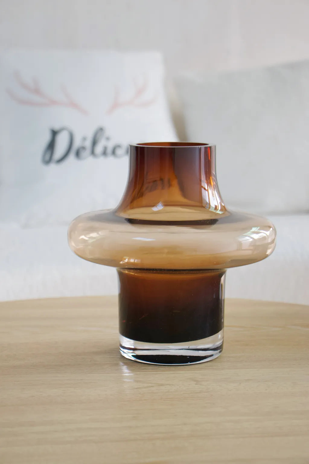 Sleek Line Glass Vase -- Delicors