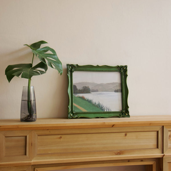 Verdant Baroque Scalloped Frame