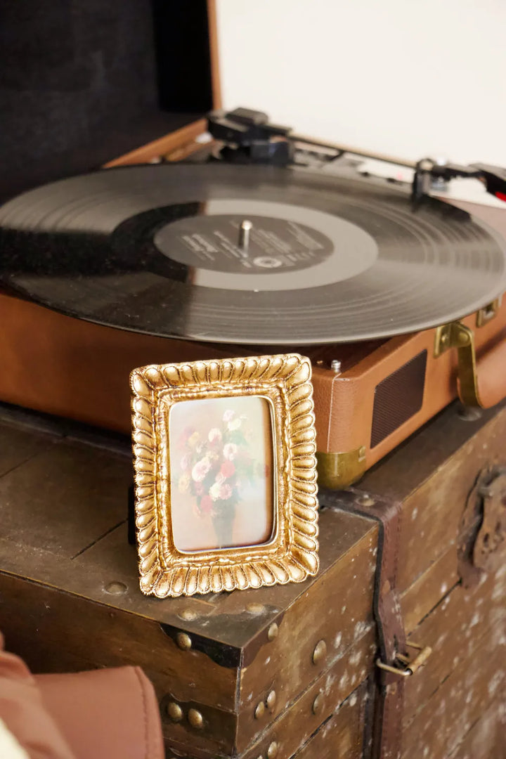 Victoria Gilded Photo Frame