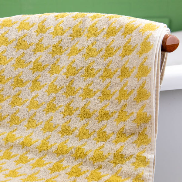 Classic Houndstooth Towel Collection
