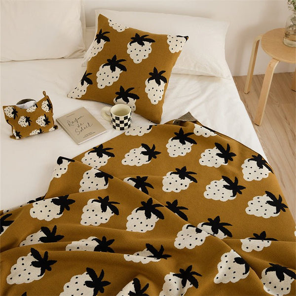 Berry-Licious Comfort Blanket -Throw- Delicors