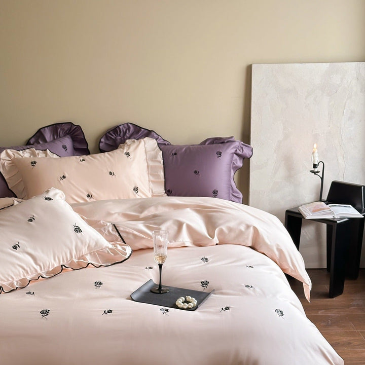 Black Rose Ruffle Bedding Set - Bedding - Delicors