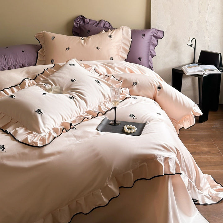 Black Rose Ruffle Bedding Set - Bedding - Delicors