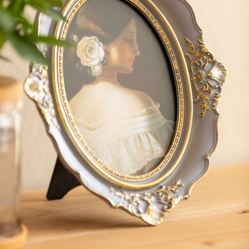 European Palace Oval Frame