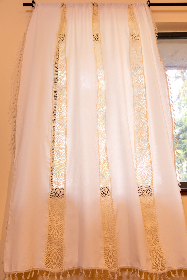 Alina Lace Curtain -- Delicors