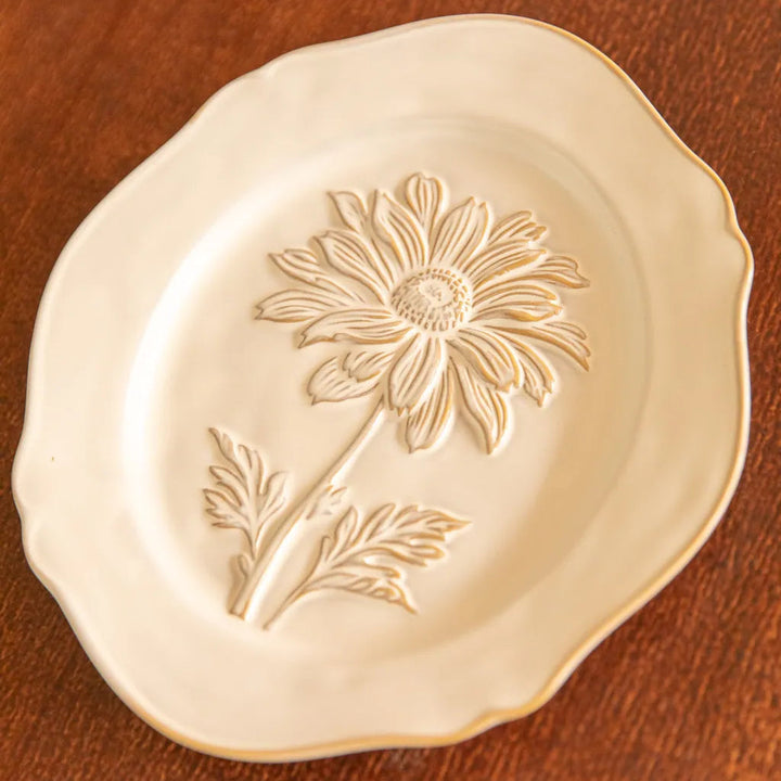 Botanical Embossed Plate 8.5Inch Gerbera Plate - Delicors