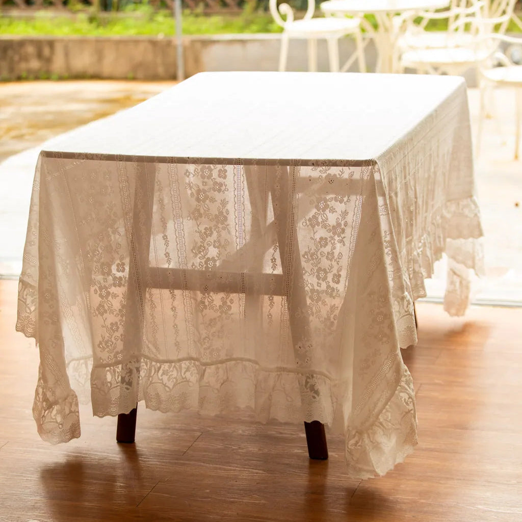 Chateau Lace Ruffle Tablecloth - Delicors