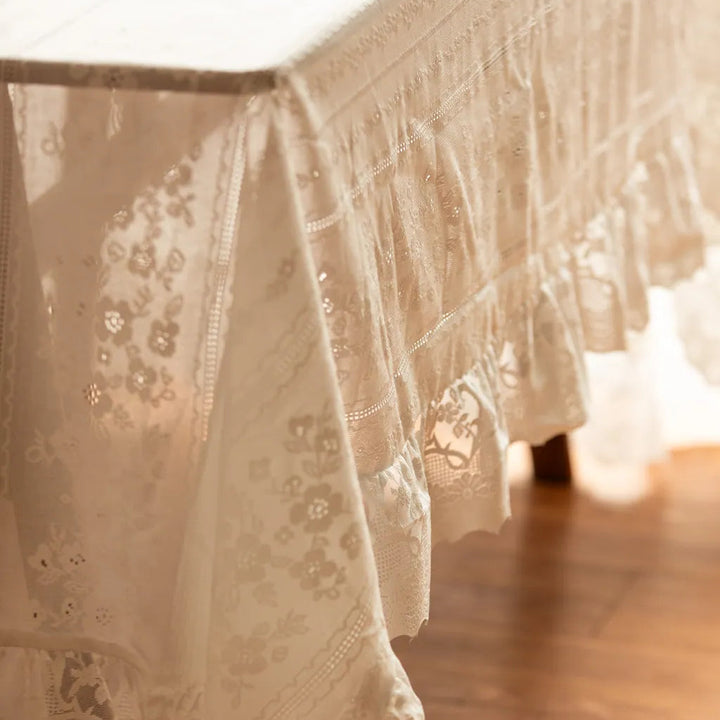 Chateau Lace Ruffle Tablecloth - Delicors