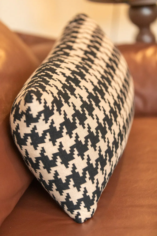 Classic Houndstooth Cushion RectangleBrown - Delicors