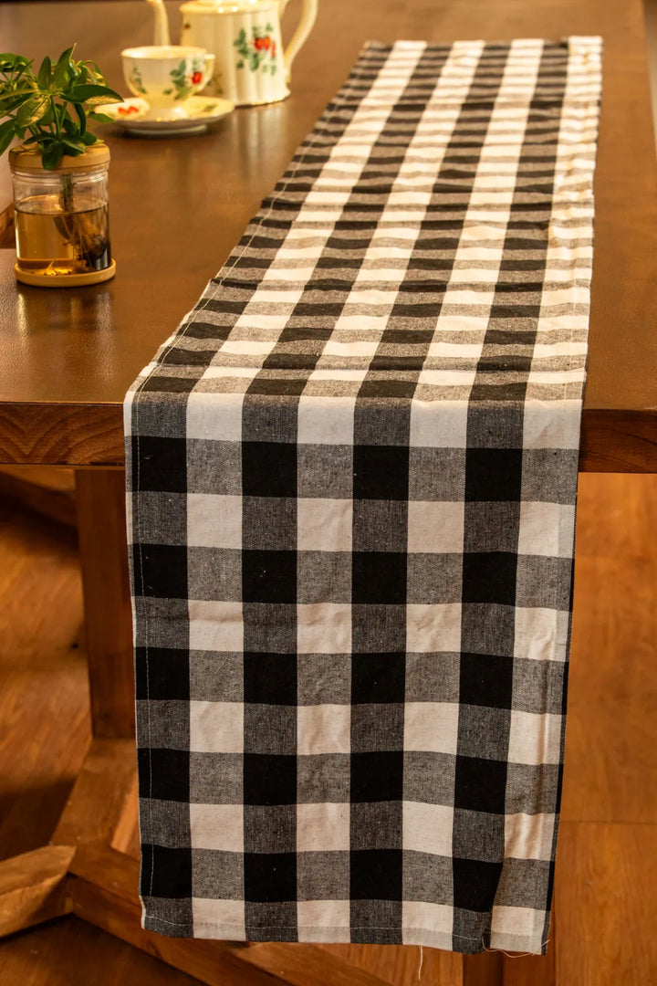 Classic Plaid Table Runner - Delicors