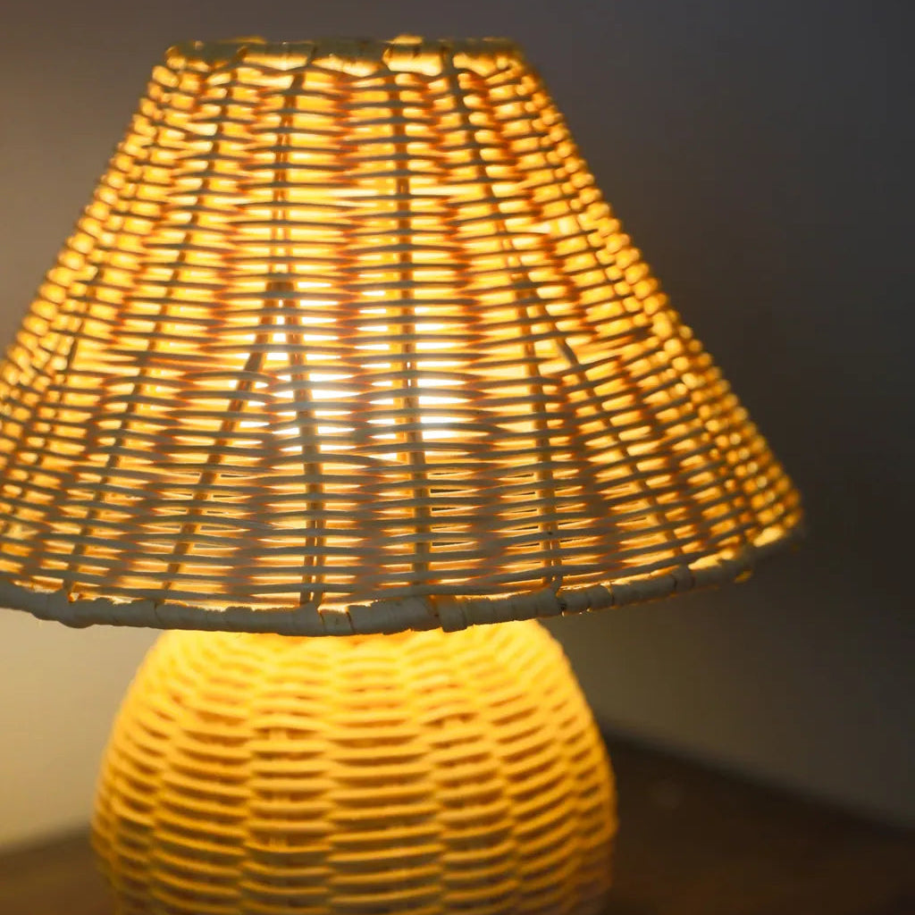 Cottage Rattan Glow Lamp - Delicors