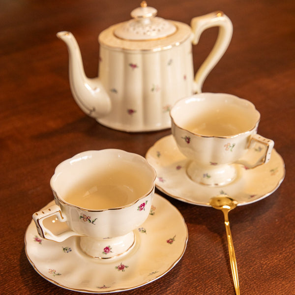 Country Side Tea Cup and Pot - Delicors