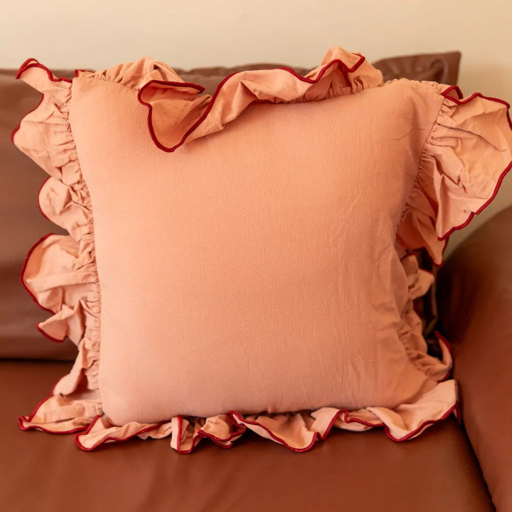 Cozy Ruffle Cushion - Delicors