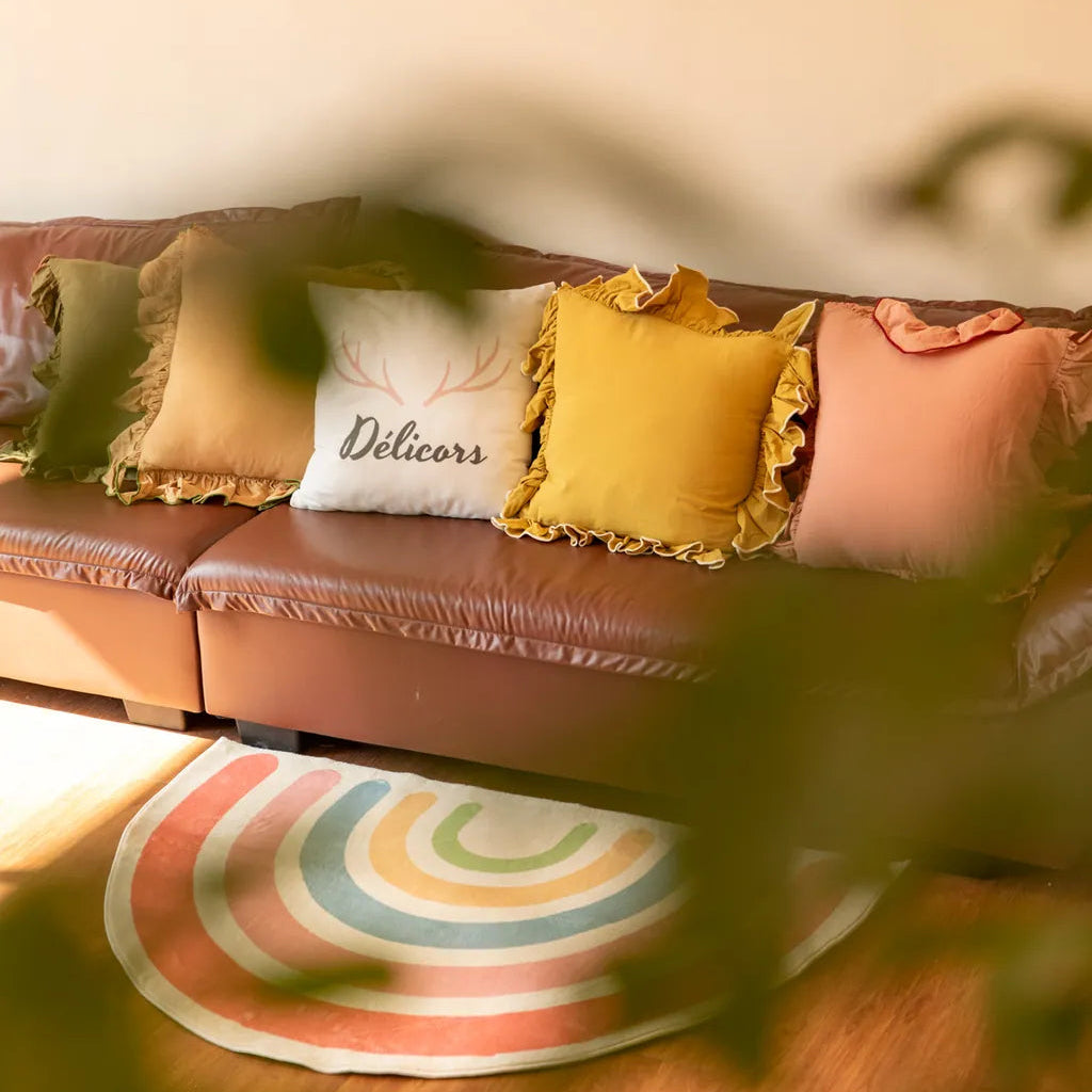 Cozy Ruffle Cushion - Delicors