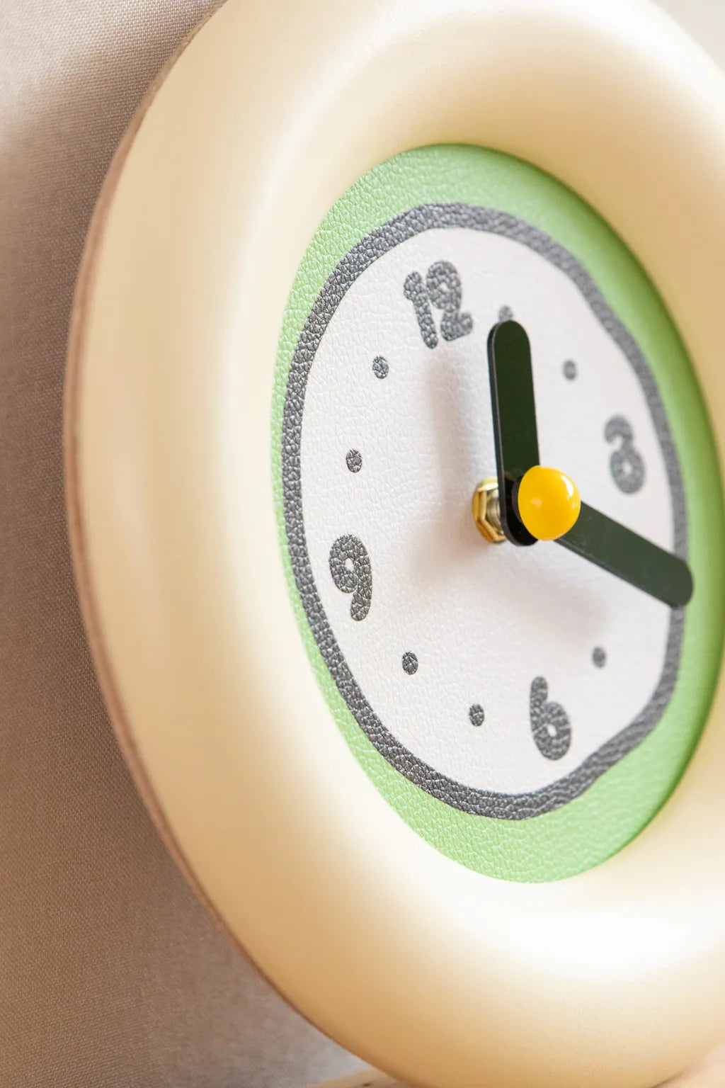 Creamy Matcha Wall Clock - Delicors
