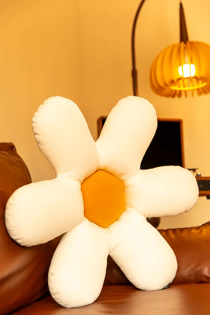 Daisy Flower Whopee Cushion - Delicors