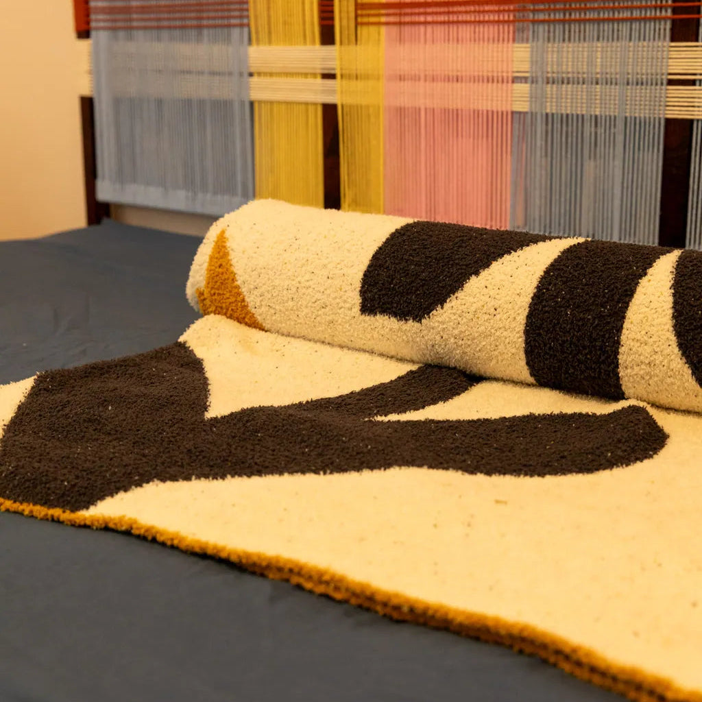 Flower Dance Blanket - Delicors