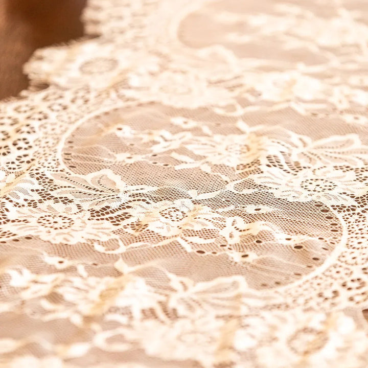 French Lace Table Runner - Delicors
