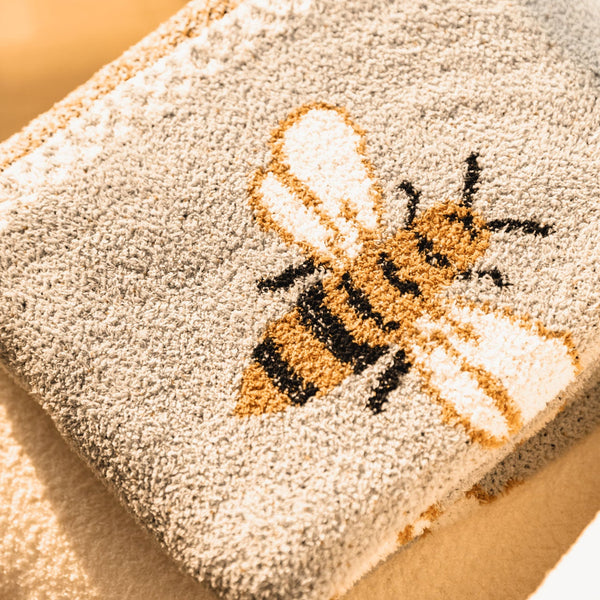 Gold Bee Blanket & Cushion - Delicors