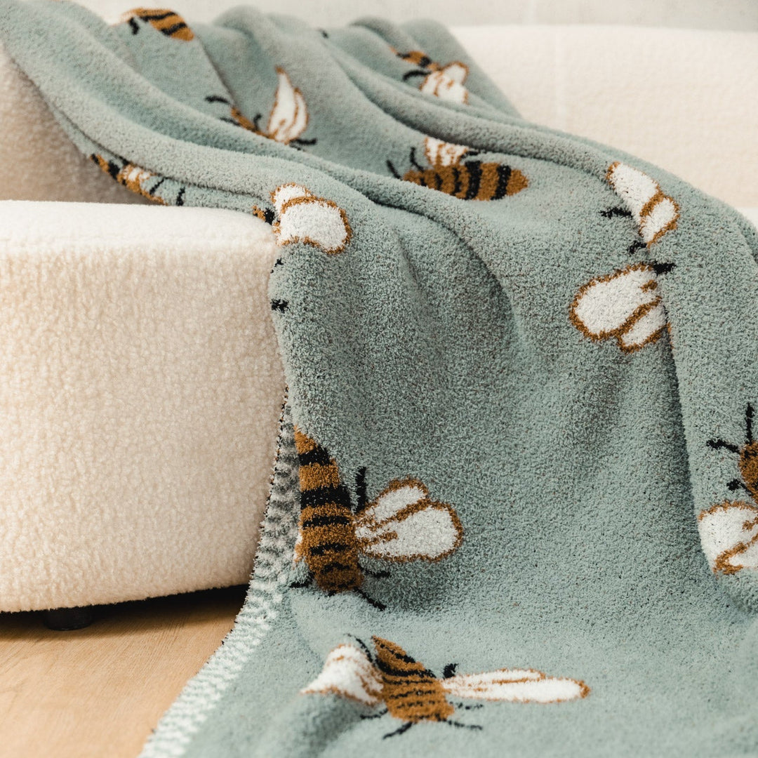 Gold Bee Blanket & Cushion - Delicors