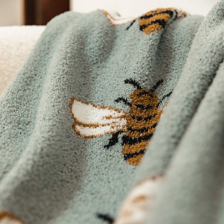 Gold Bee Blanket & Cushion - Delicors
