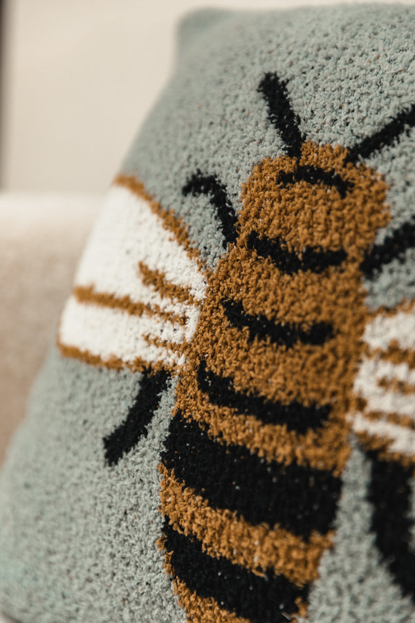 Gold Bee Blanket & Cushion - Delicors