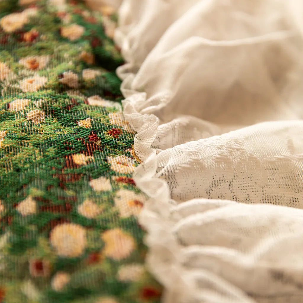 Meadow Art Ruffle Table Cloth -- Delicors
