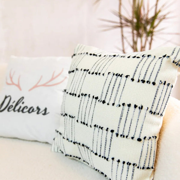 Moroccan Tassel Cushion - Delicors