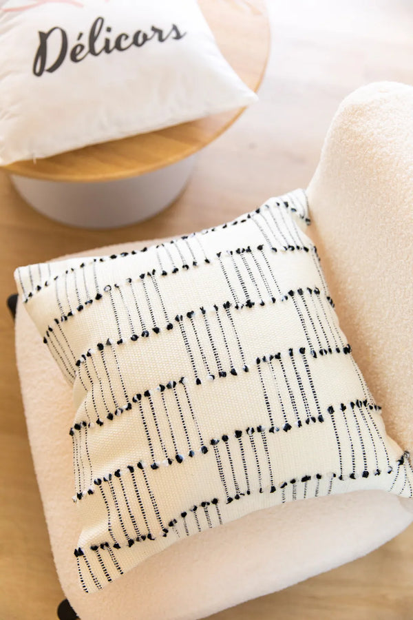 Moroccan Tassel Cushion - Delicors