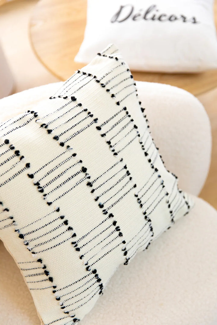 Moroccan Tassel Cushion - Delicors