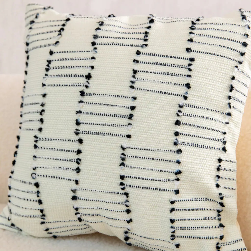 Moroccan Tassel Cushion - Delicors