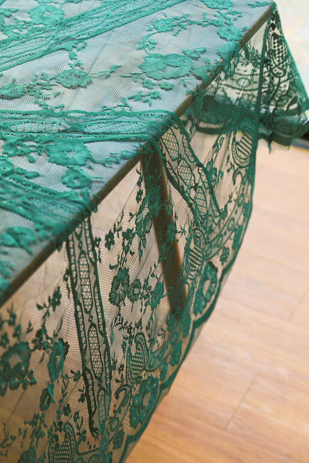 Adventure Lace Round Table Cloth
