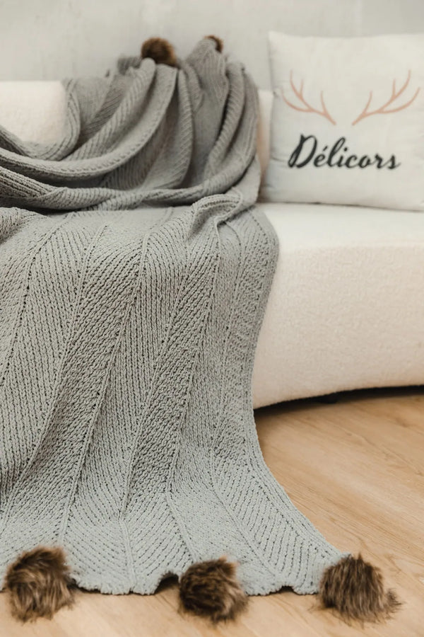 Pom Pom Fur Soft Blanket - Delicors