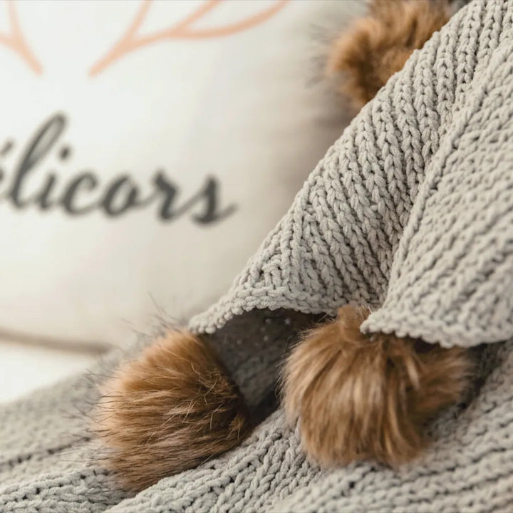 Pom Pom Fur Soft Blanket - Delicors