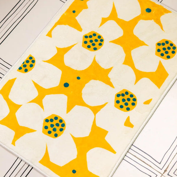 Retro Daisy Bath Mat - Yellow - Delicors