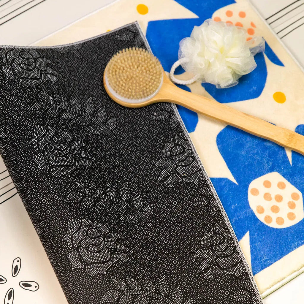 Retro Daisy Bath Mat - Blue - Delicors