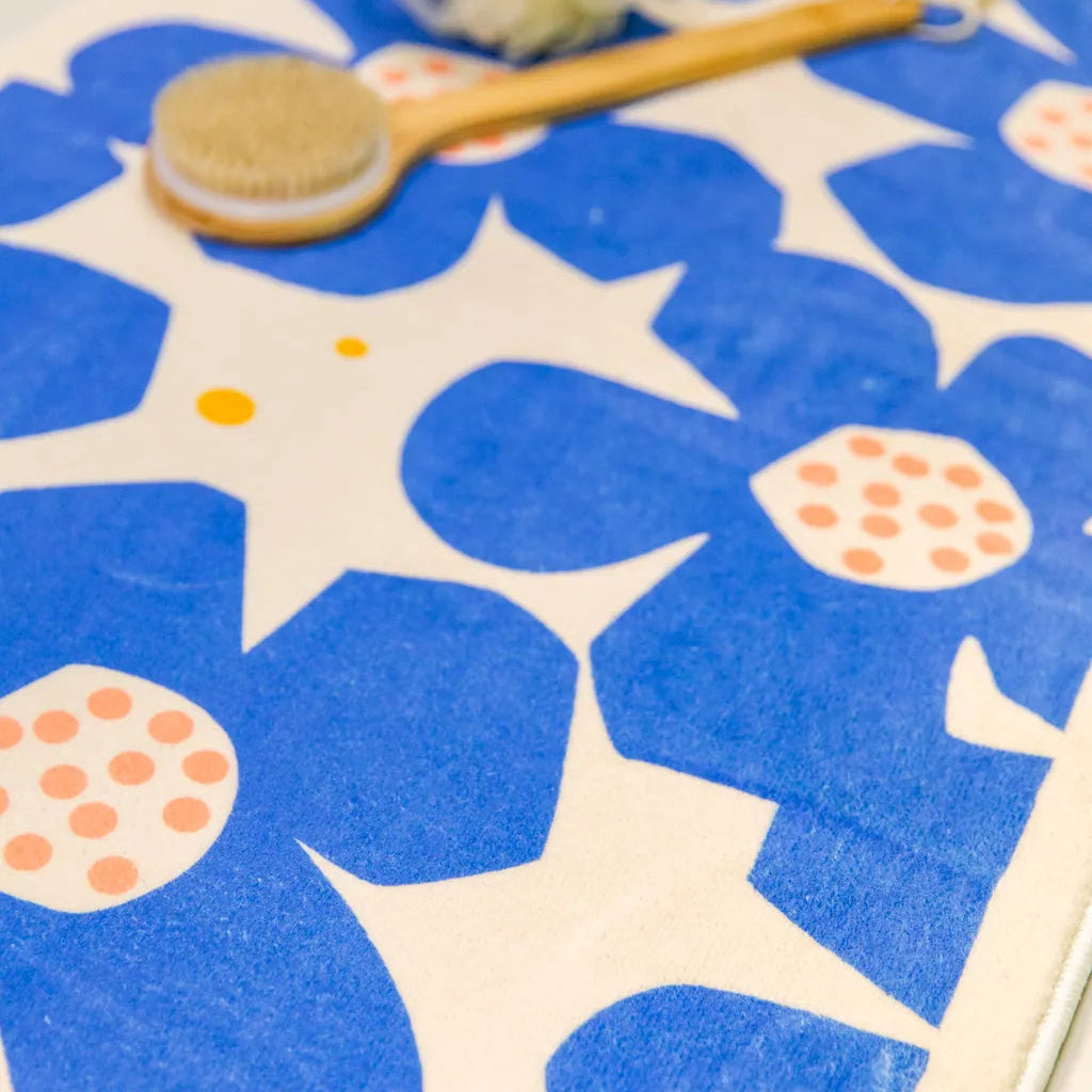 Retro Daisy Bath Mat - Blue - Delicors