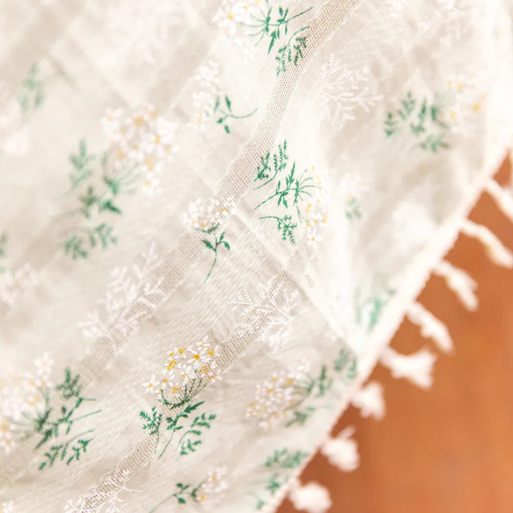 Royal Flower Tassel Table Cloth - Delicors