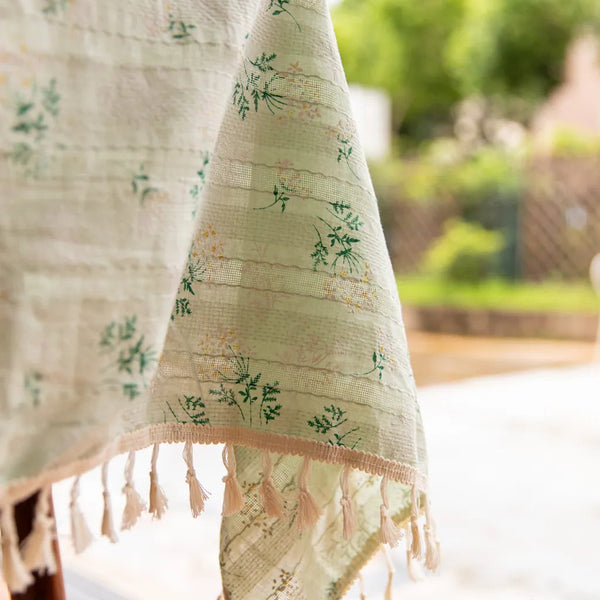 Royal Flower Tassel Table Cloth - Delicors