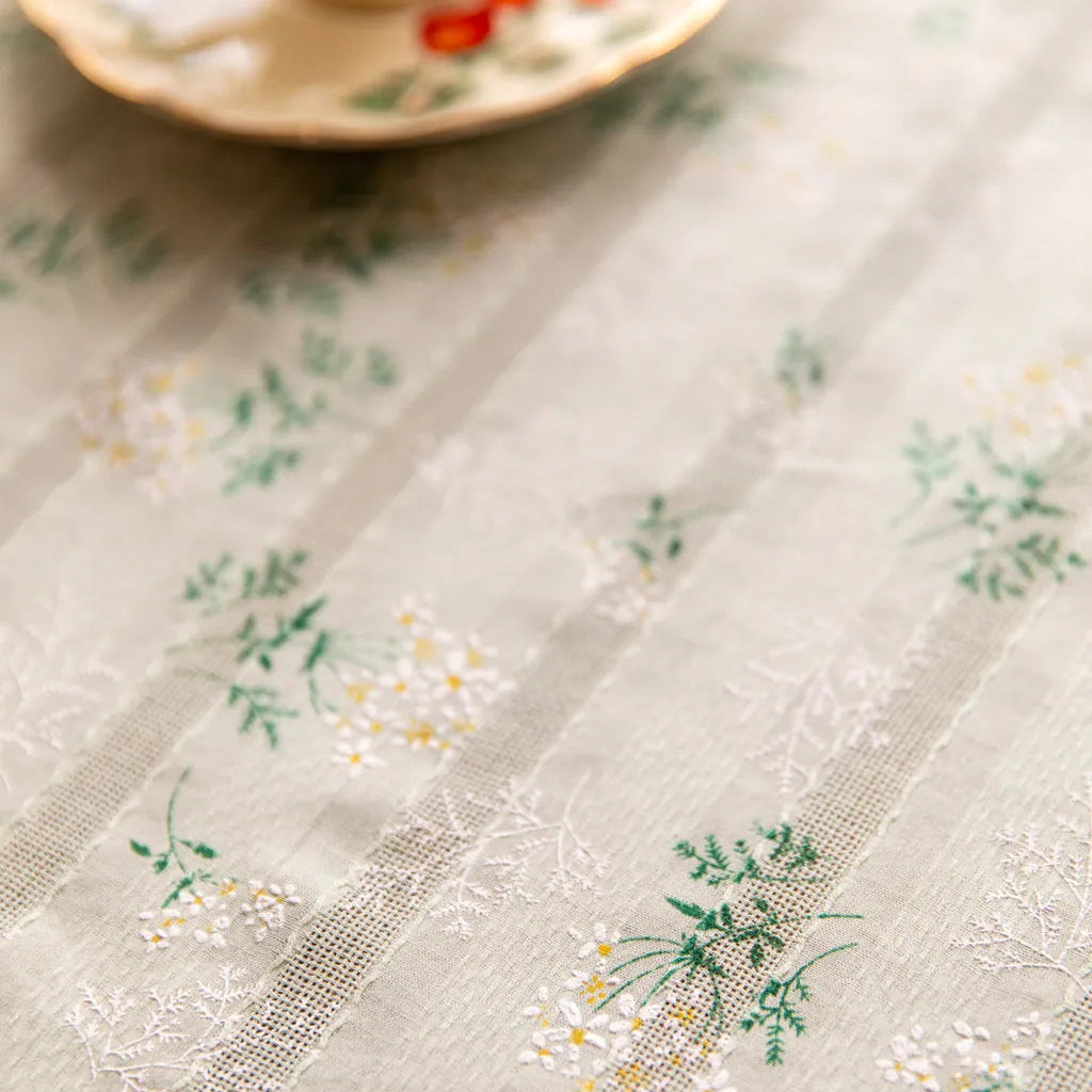 Royal Flower Tassel Table Cloth - Delicors
