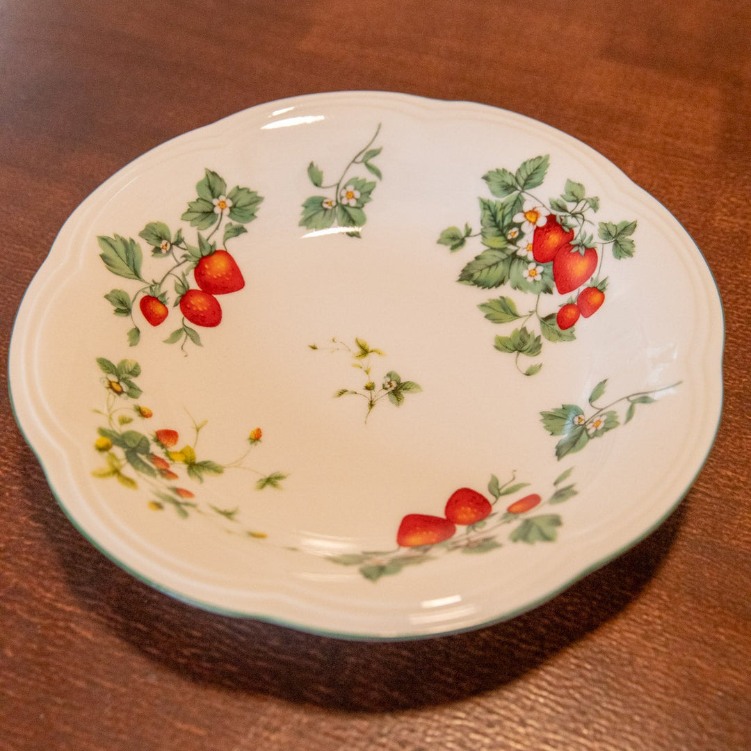 Strawberries Dinnerware-9InchesDeepPlate - Delicors