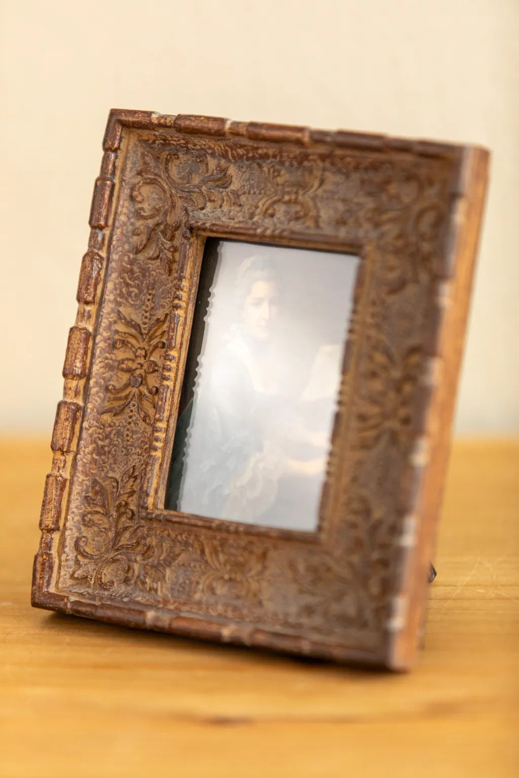 Vintage Chic Photo Frame - Delicors