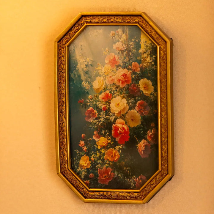Vintage Octagonal Art Frame - Delicors