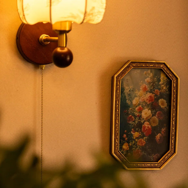 Vintage Octagonal Art Frame - Delicors