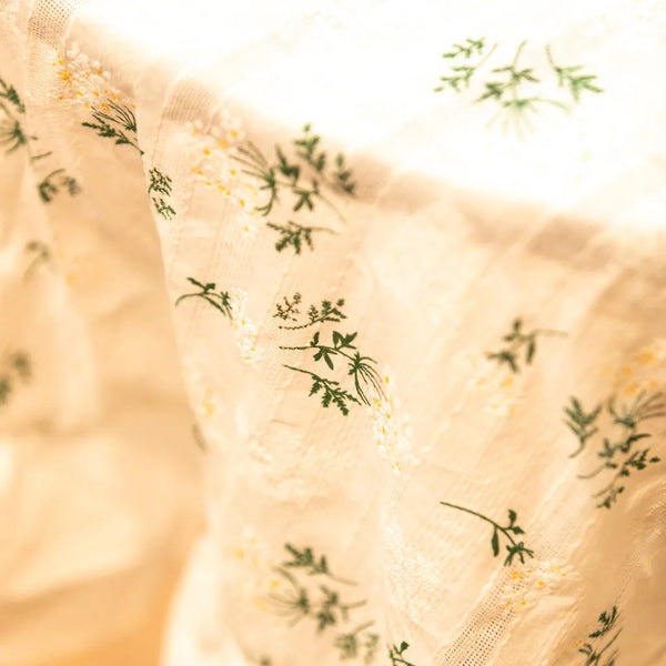 White Wildflower Round Table Cloth - Delicors